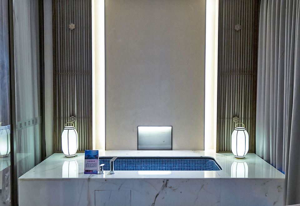 行政亲子双床大套房（带温泉泡池）