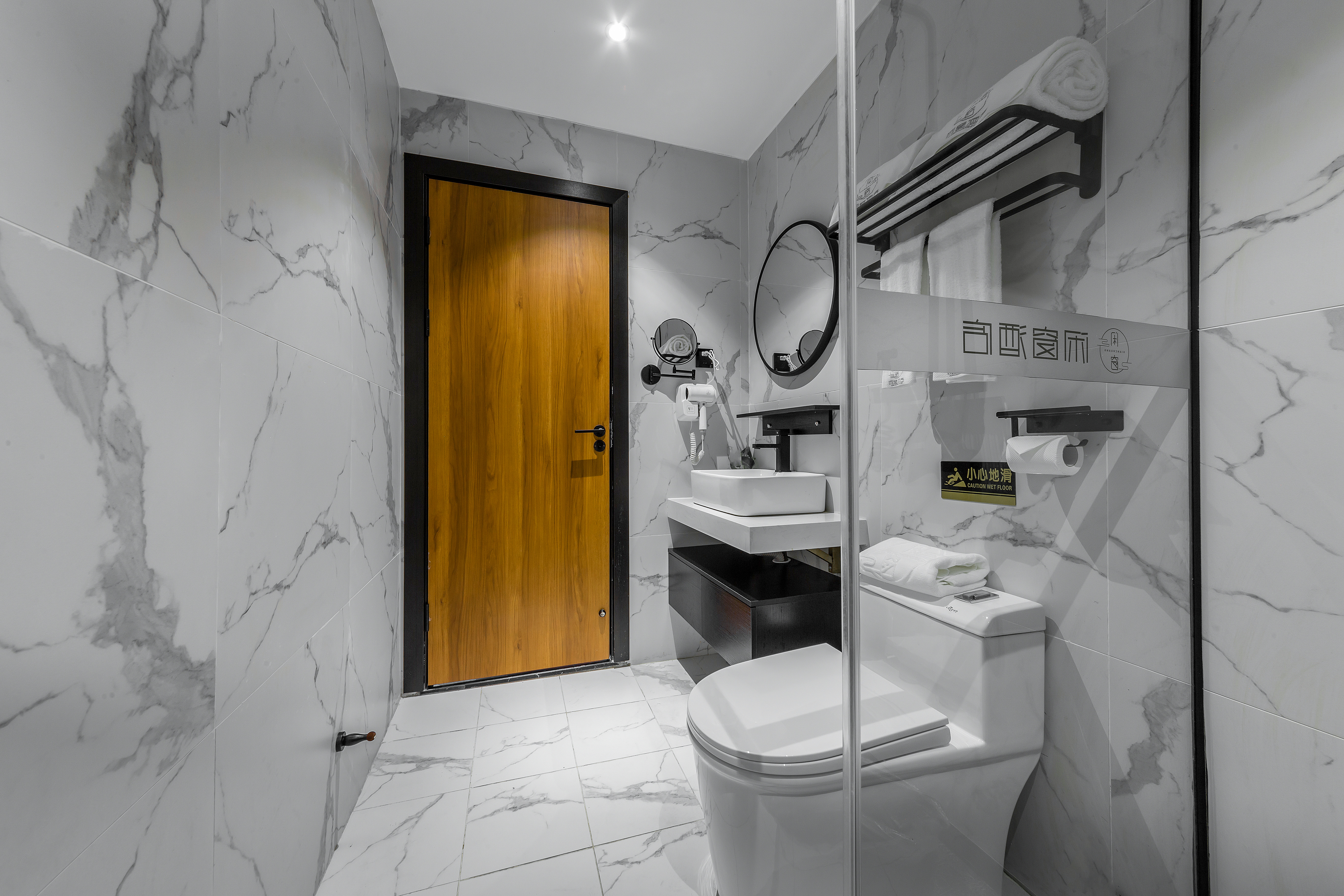 Xianchuang Hotel园景大床房+园林景观+minibar+小冰箱