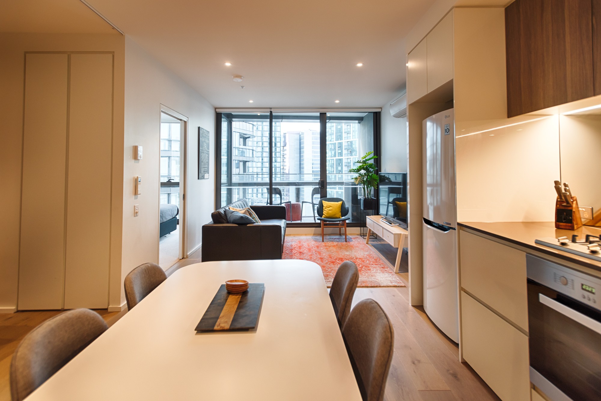 一卧室公寓（带书房）