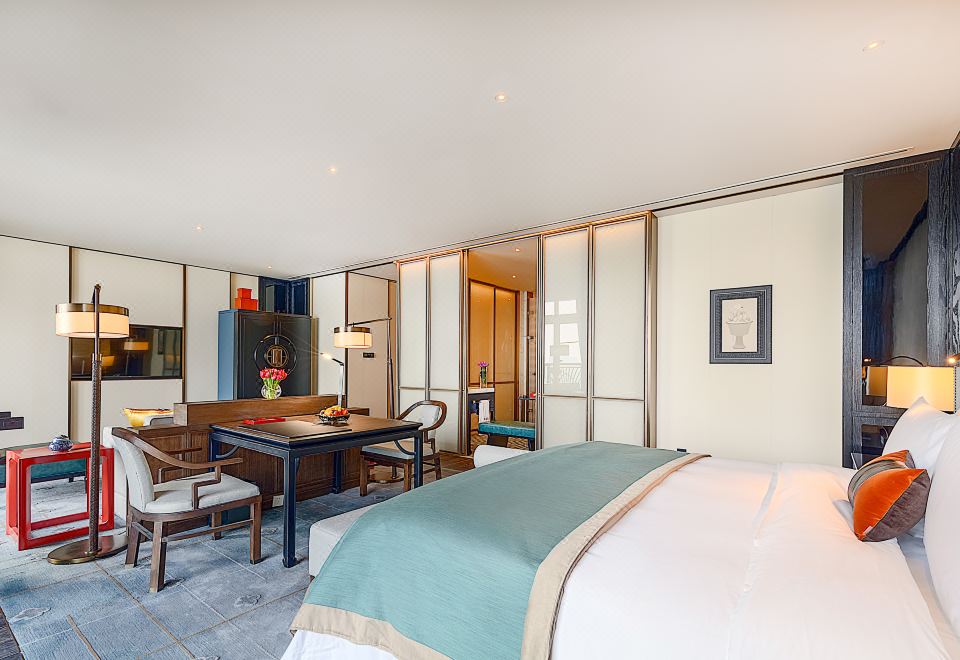 开放式江景大床套房