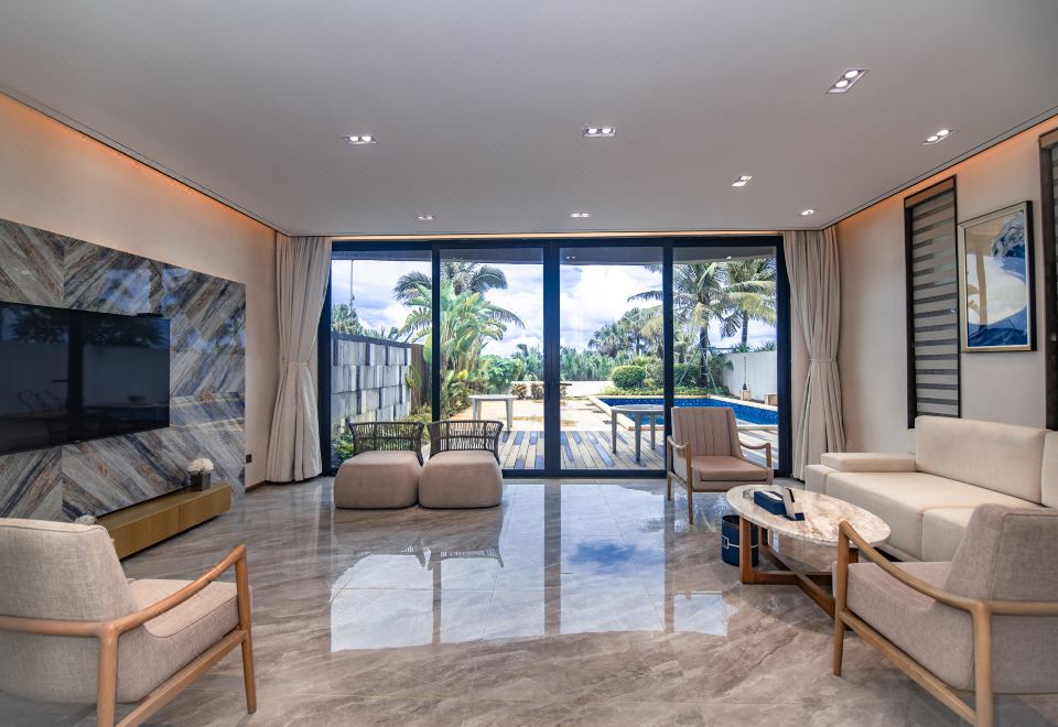 蝶型别墅三房两厅