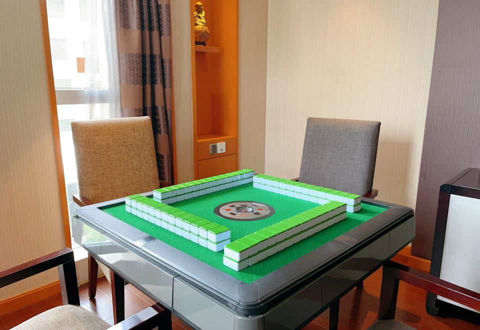 Lia! By Minyoun Chengdu Rezen Hotel (Chunxi Taikoo Li Store)Suite - City-View (Mahjong, Bathtub)