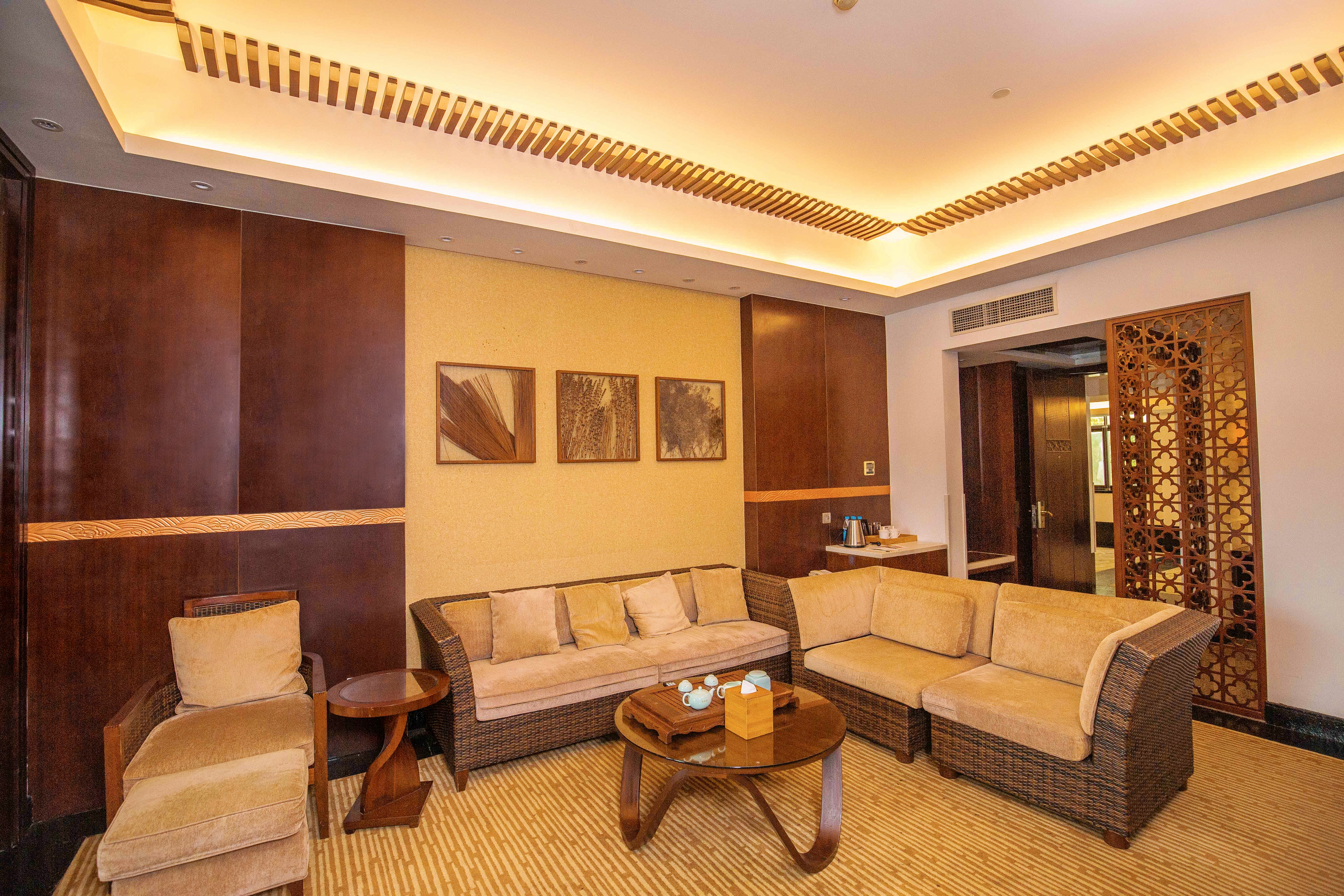 Huanxiu Resort & Spa Hotel別墅湖景套房