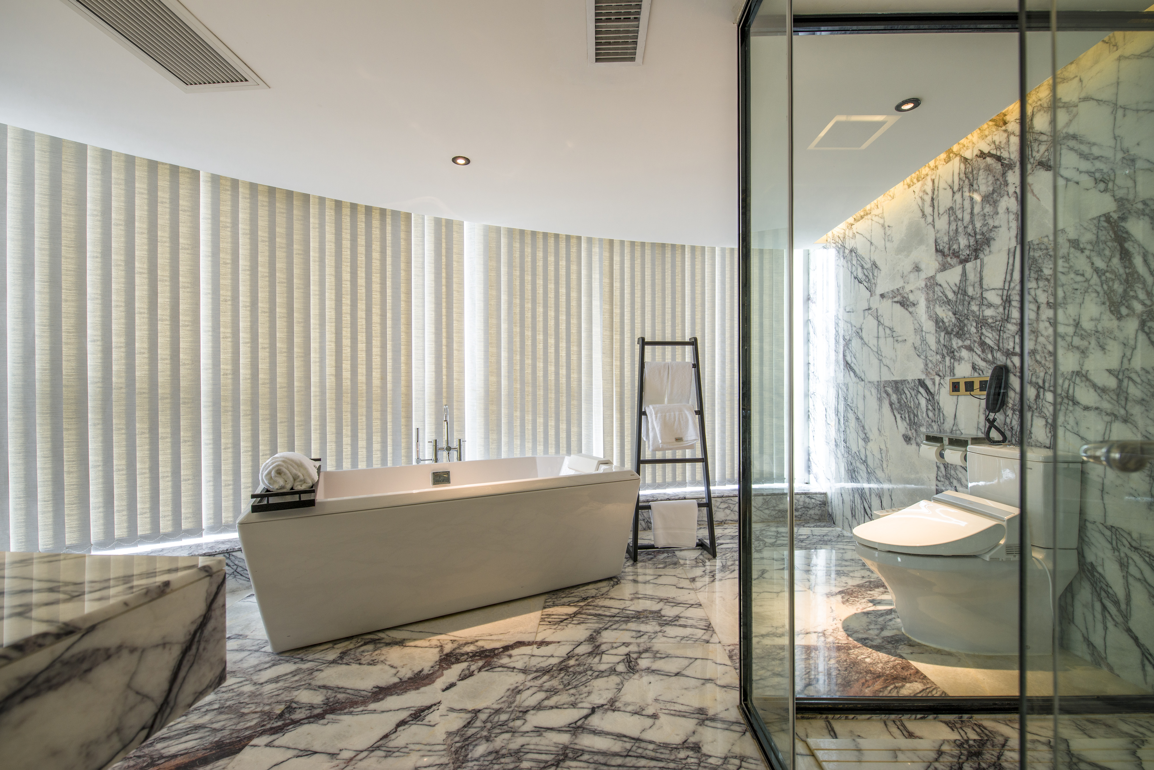 行政享浴大床房