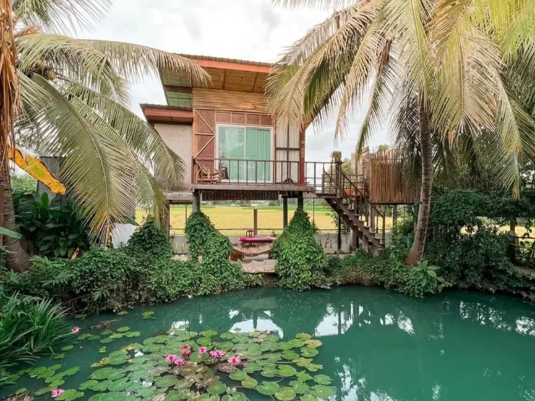บ้านม่านสายลม