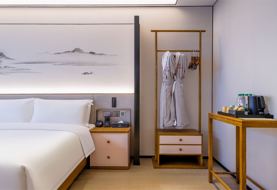 风韵丨楚辞宋韵大床房【亲肤浴袍+语音智控】