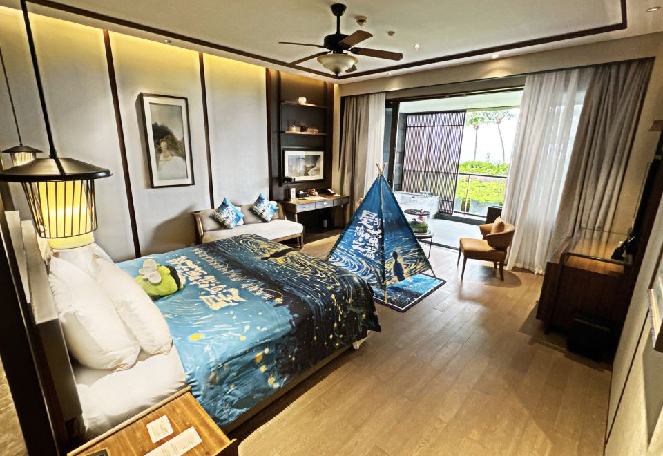 豪华海景萤火虫主题大床房