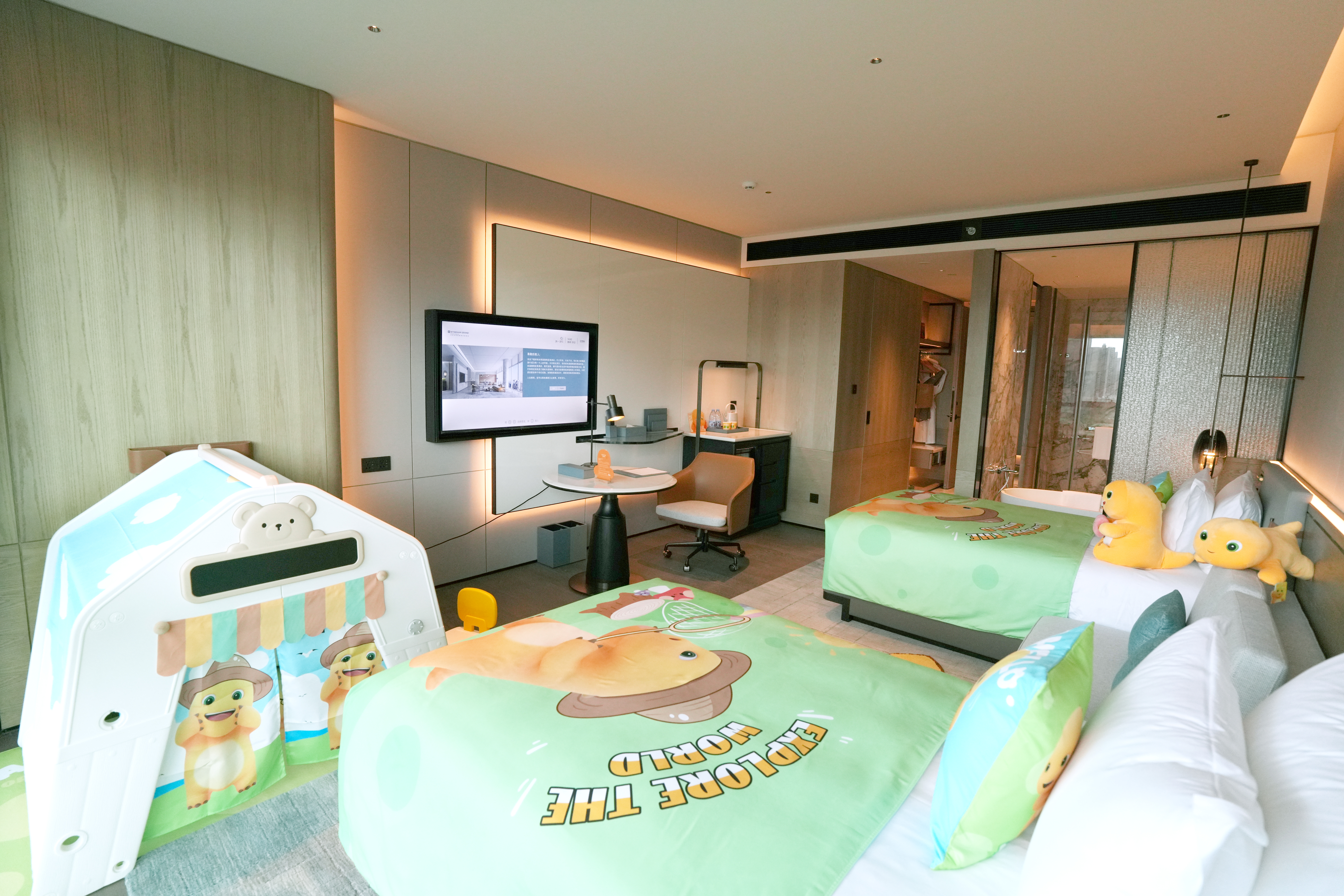 奶龙亲子主题房