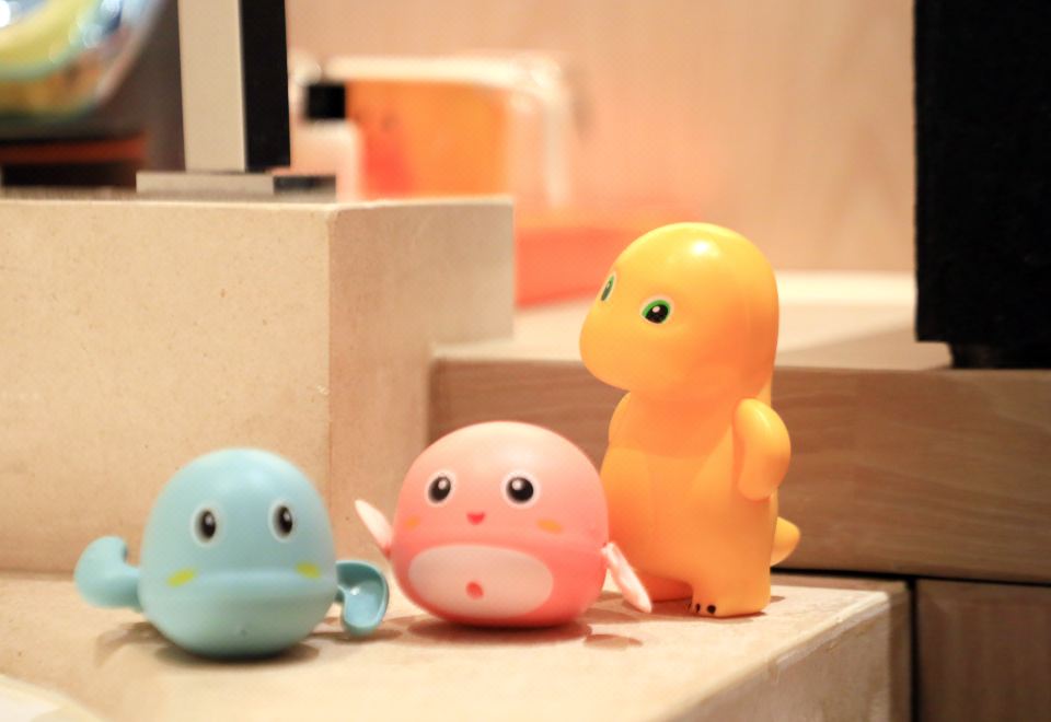 奶龙-探索世界主题湖景套房