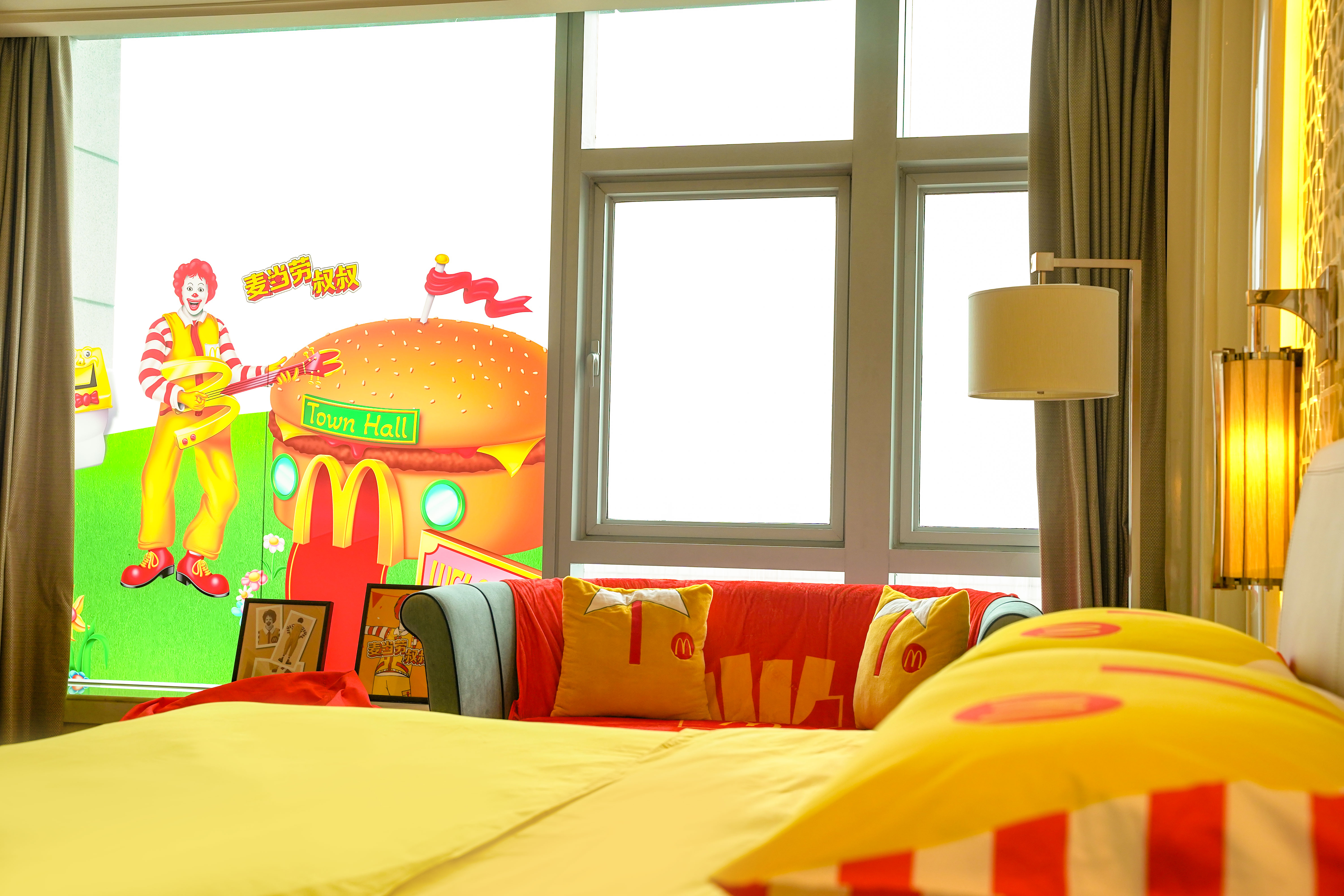 Sheraton Grand Wuhan Hankou HotelMcDonald's Themed Room