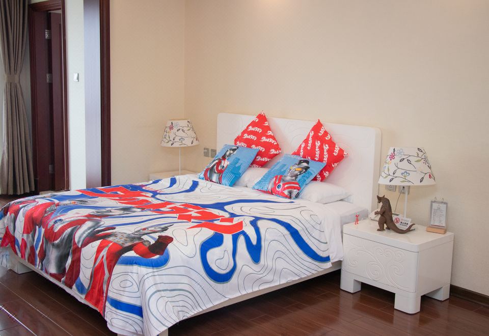 奧特曼主題公寓二居室親子套房