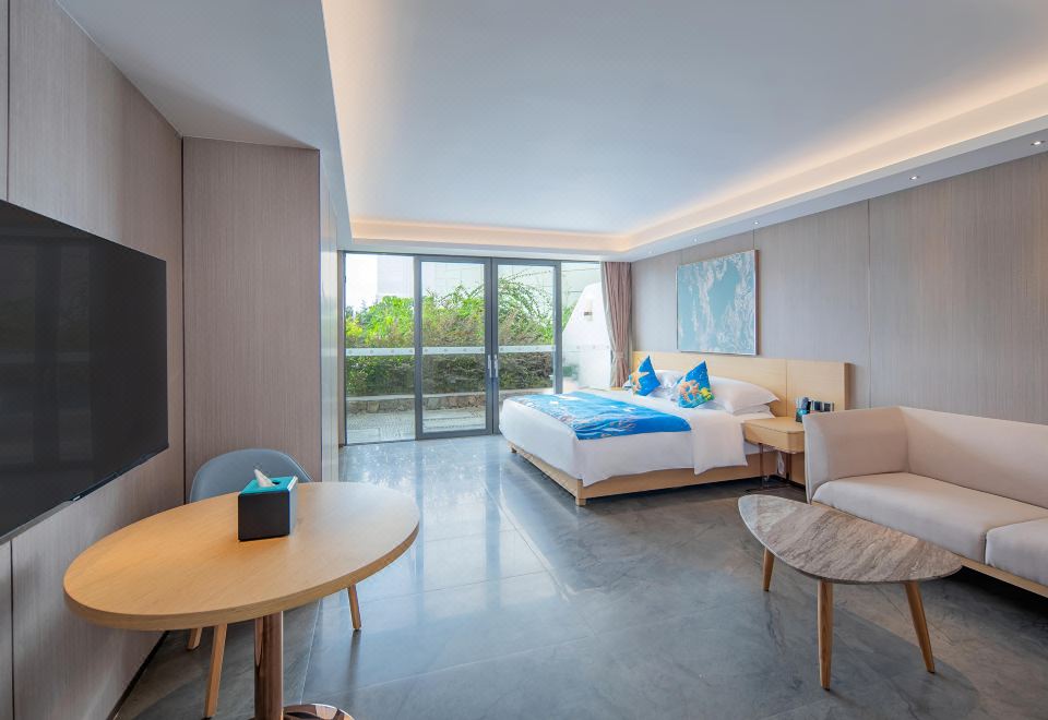 Vaperse Hainan Clear Water BayGarden View Family Loft Suite-King Bed