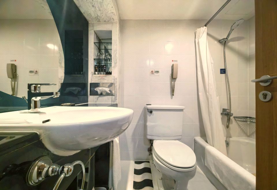 Beijing Xinqiao HotelExecutive Room with 1 King Bed