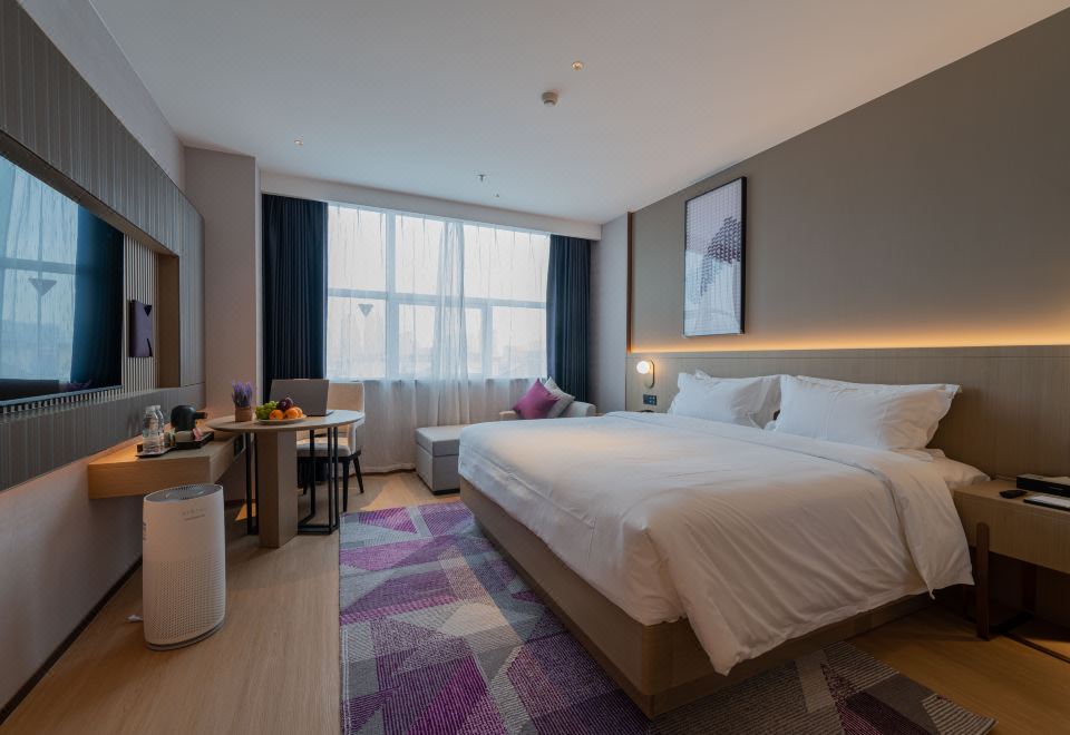 商务大床房（智能客控,电视投屏，慕思床垫）