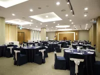 Queen Vell Hotel & Wedding