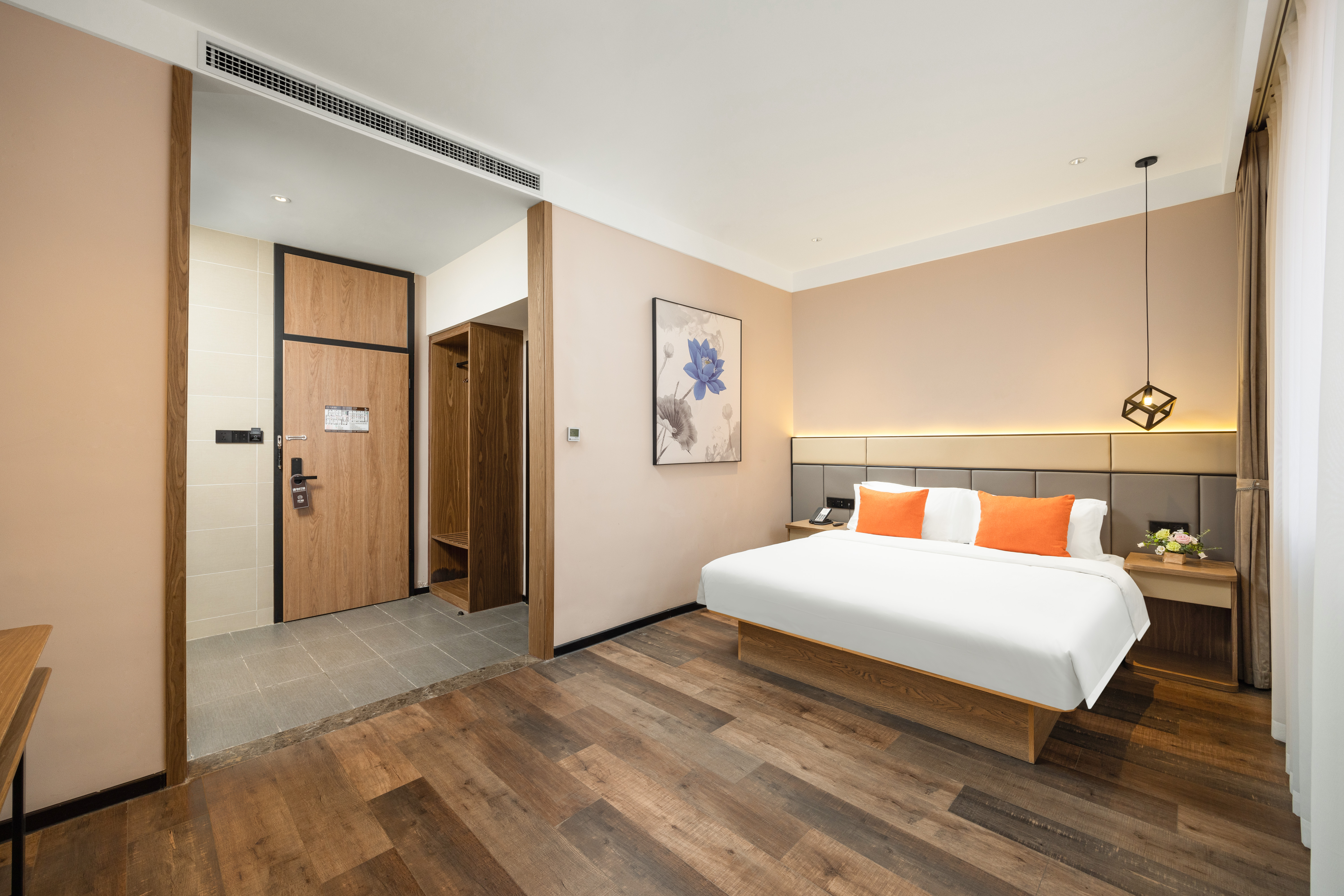 禧悠·漫享逸致大床房【耐喜床品+办公桌椅+静谧空间】