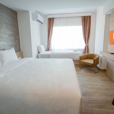 Deluxe Triple Room B2 Nakhon Sawan Premier Hotel Promo Code