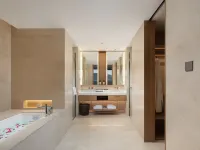 Grand New Century Resort Hotel Anshun Huangguoshu فنادق في جَن نينغ
