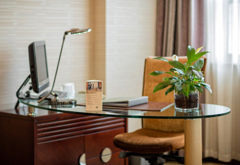 Jinling Yuntai HotelExecutive Deluxe Suite