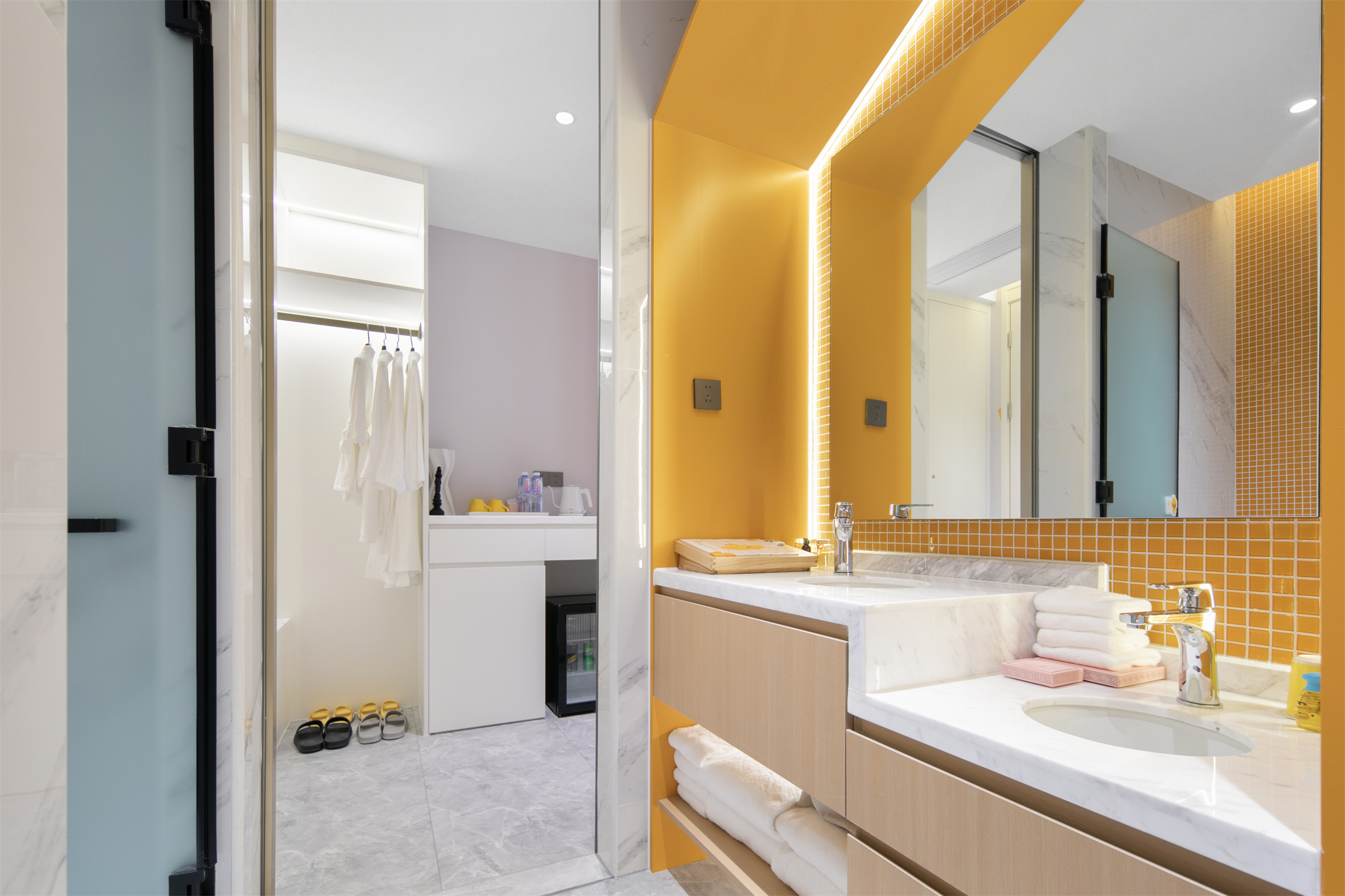 主題萌趣親子三床房【企鵝+小黃鴨】