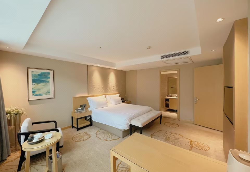 Byland Star Hotel (Yiwu International Trade City)ManJu Superior Suite Room (King Bed)