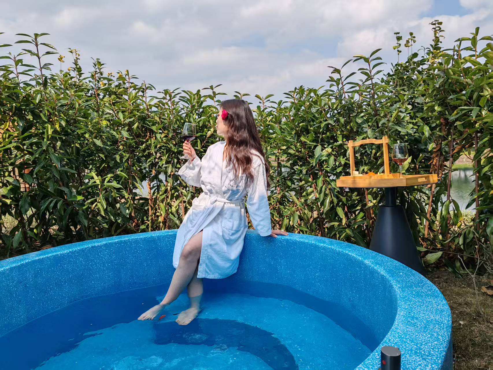 云端·360°湖景尊享私湯大床房「4K投影·湖景花園」