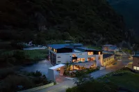 The Evening Mountain Range in Bipang Valley