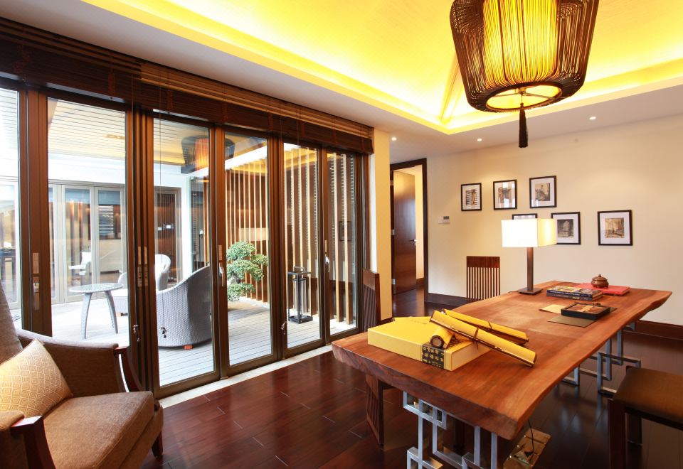 Shanshui Villa HotelGarden Presidential Villa - 7-Room, River-View (Pool)