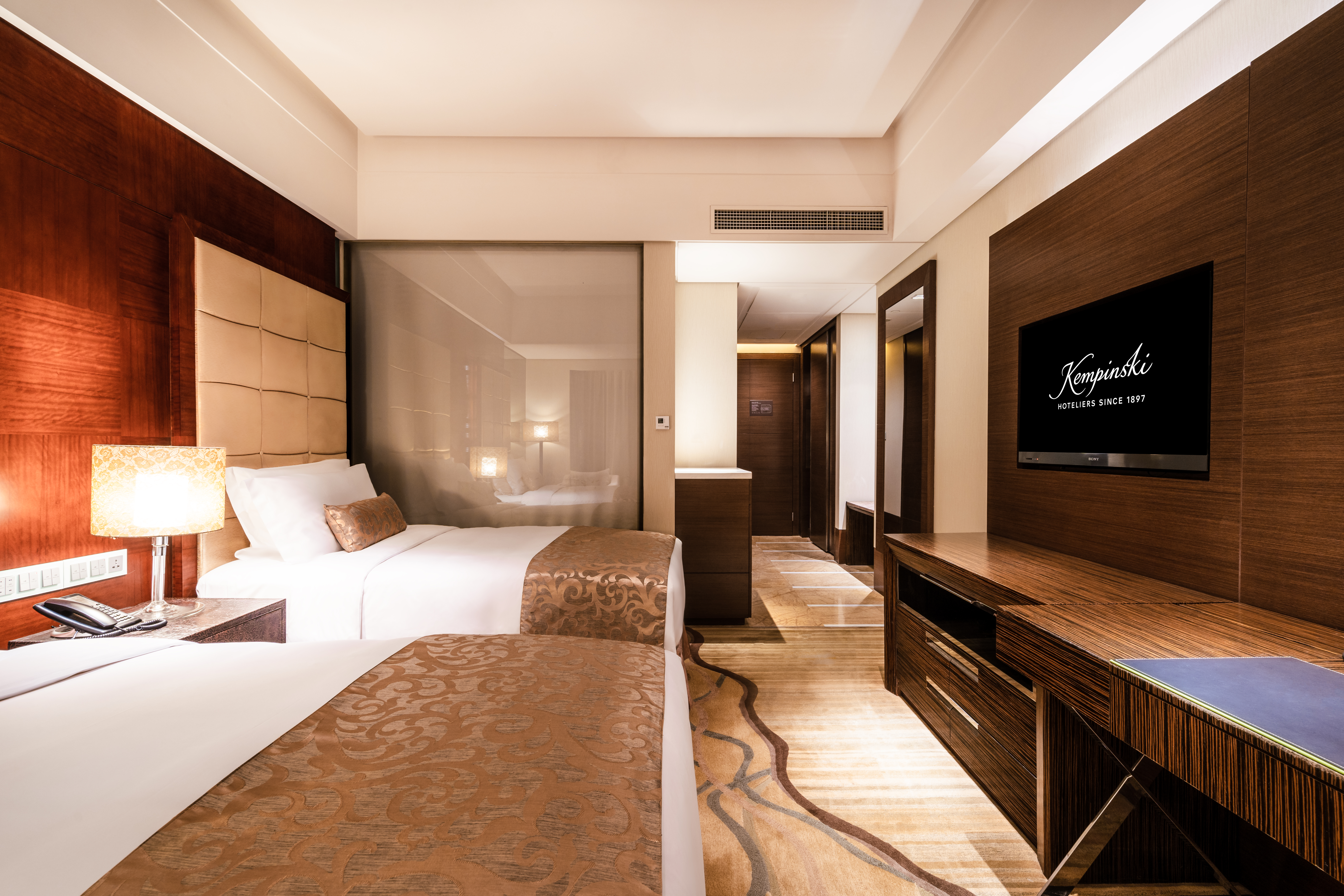 Kempinski Hotel Chongqing家庭双卧联通客房