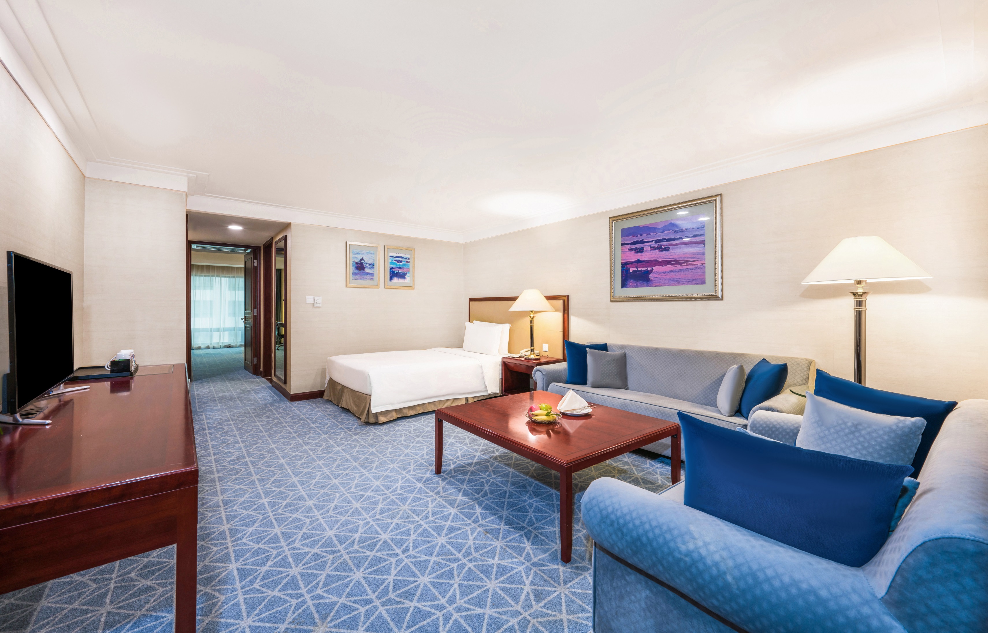 双卧三床房 家庭三人间 中庭花园