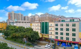 Yiju Hotel (Foshan Haijundacheng Fisherman's Wharf Store)