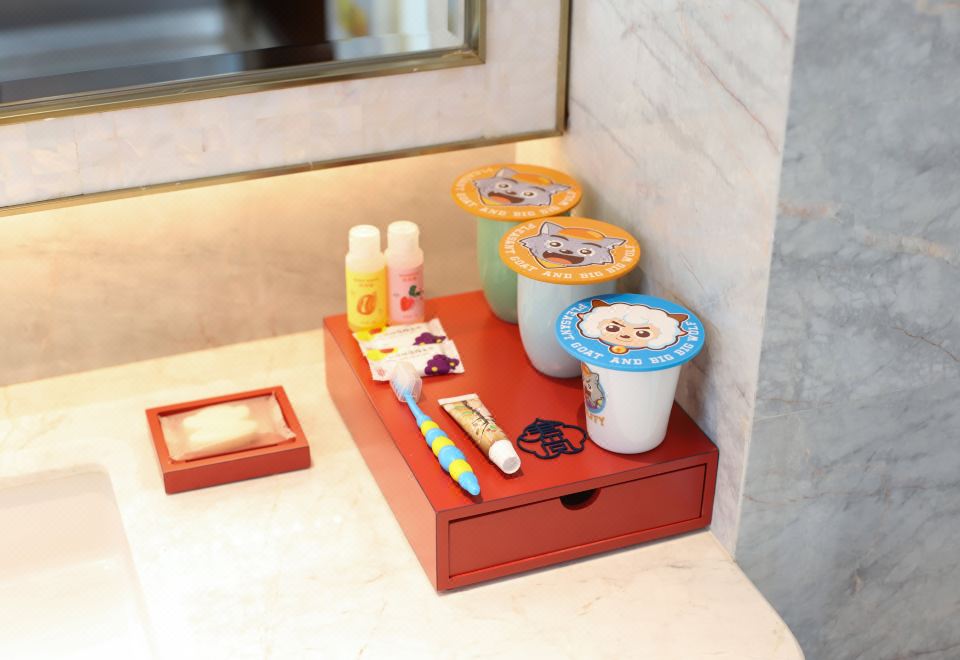 Luxury Hotel HangzhouFamily Friendly Suite2