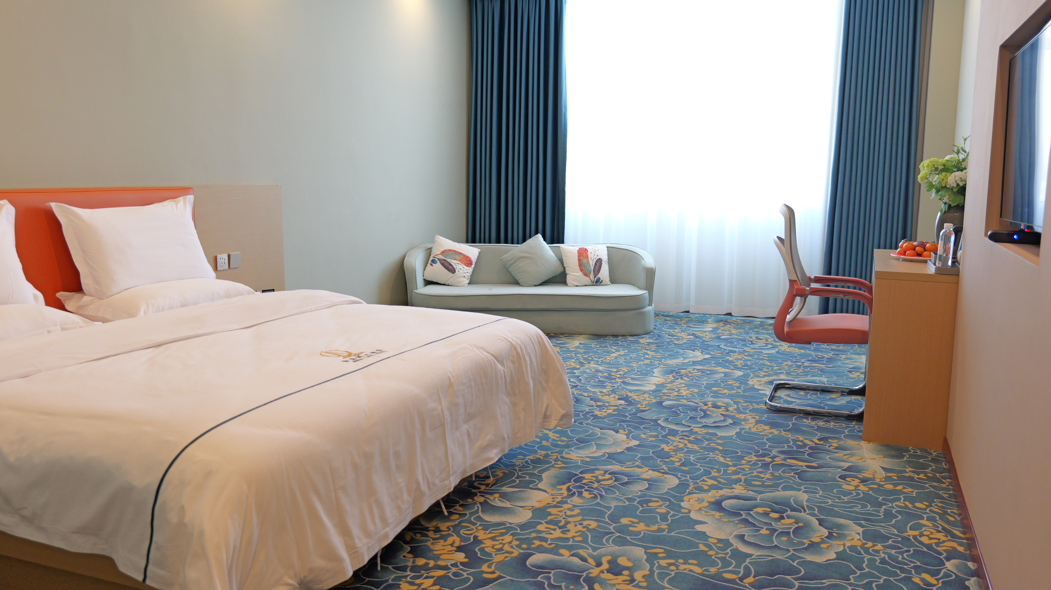 Bijie Jinhaihu Grand Hotel 悦享大床房