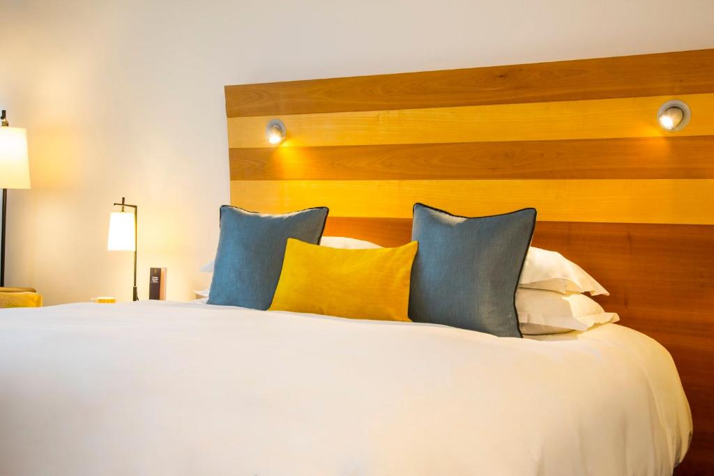 标准房（1 张特大床）