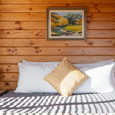 Standard Queen Upstair B&B Fox Glacier Lodge Promo Code