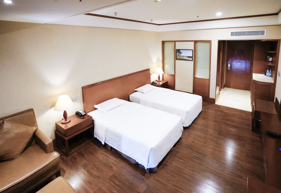 Huquan Resorts & SpaStandard Room (2 Beds)