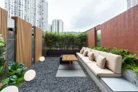 Le Shan MANPHU Cinema•ZenGardenCharmChoiceHotel