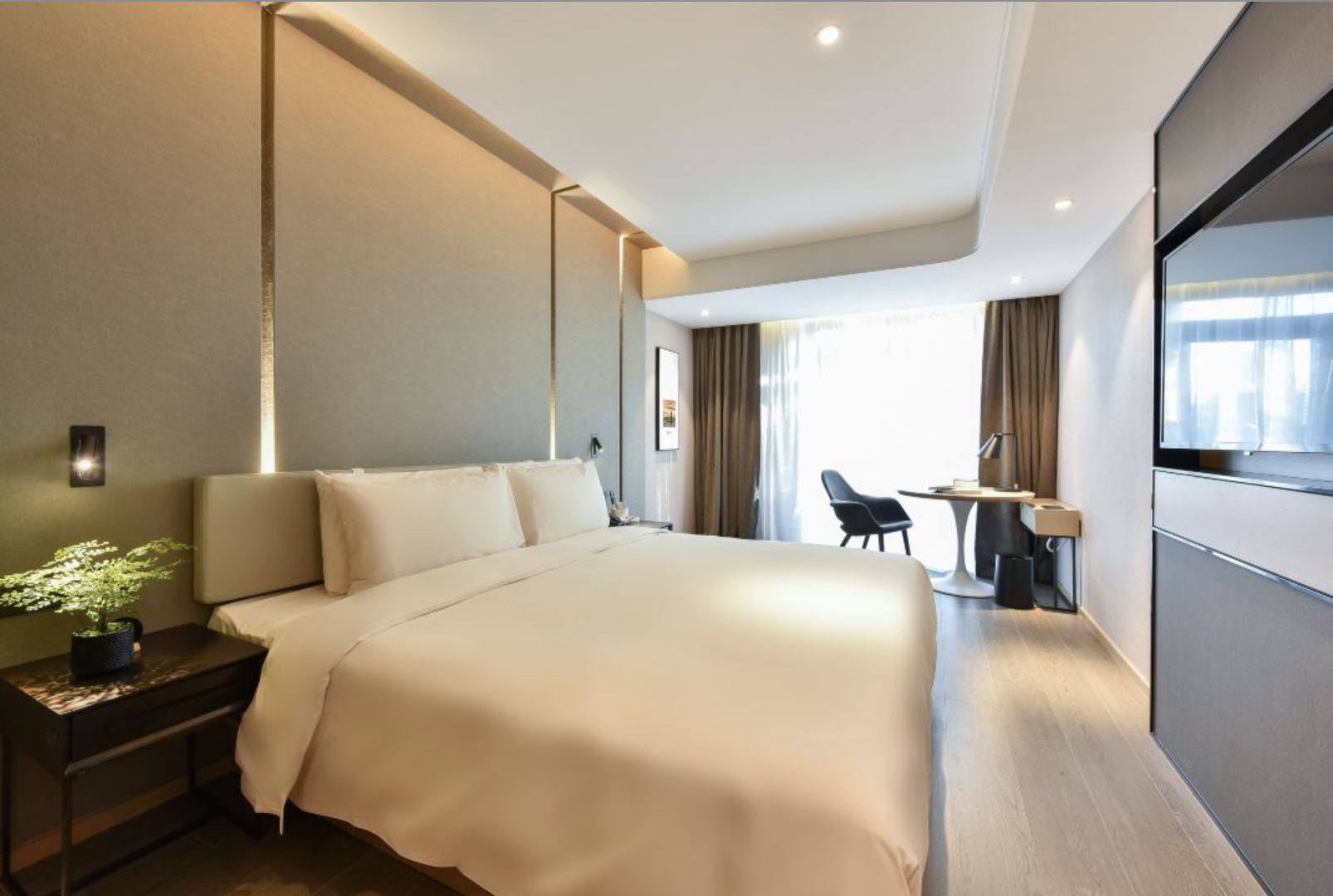 行政城景大床房-縱覽國貿夜景（露臺+加濕器+Minibar）