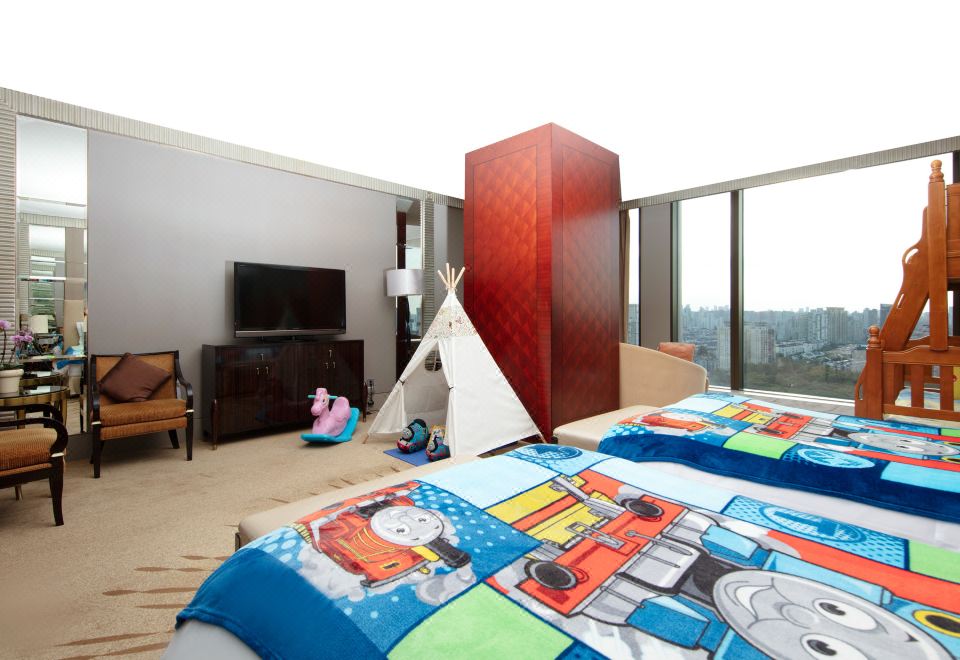 至尊亲子湖景房