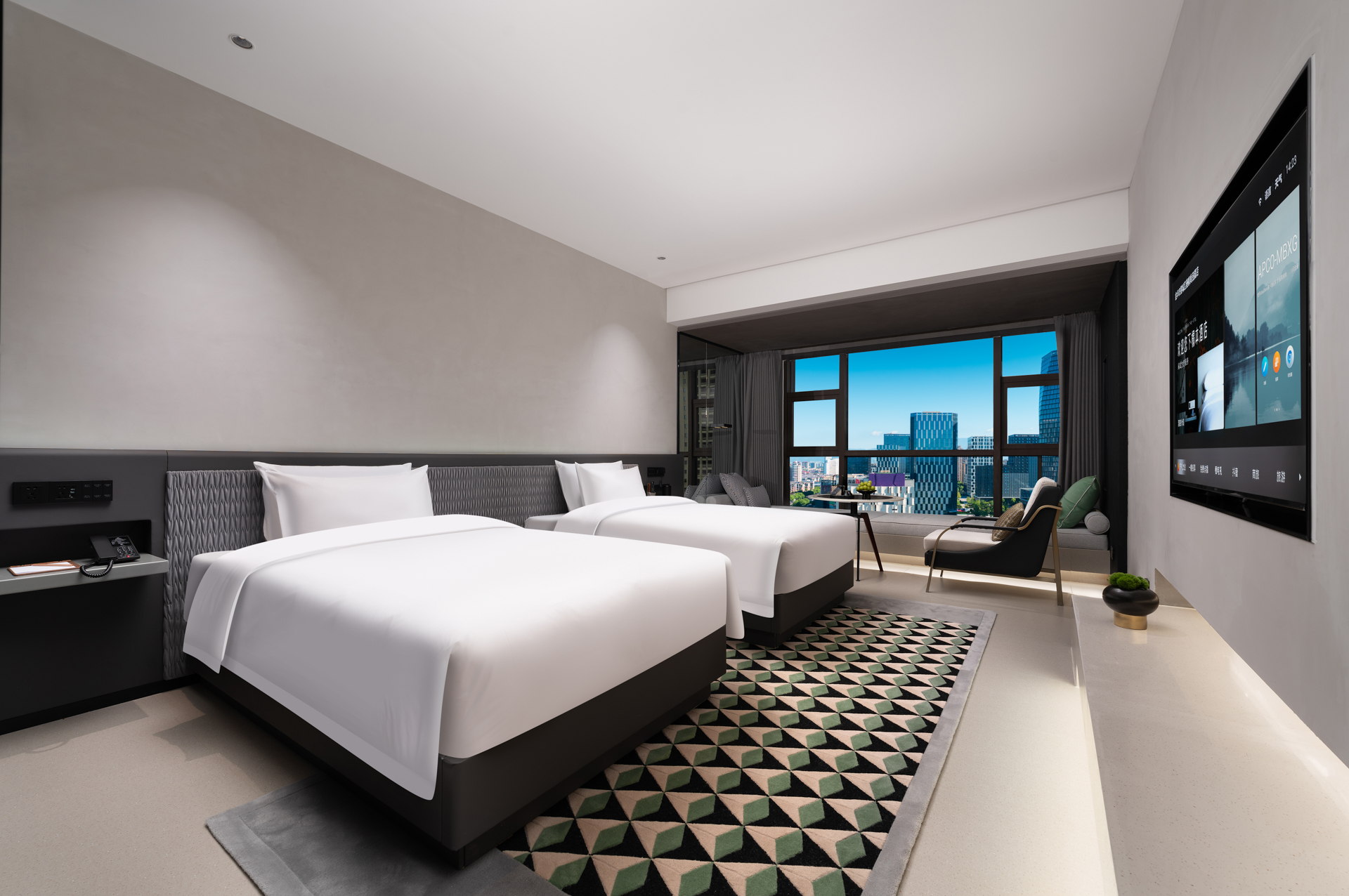 露台豪華雙床房（全景落地窗+客控系統+隔音玻璃）