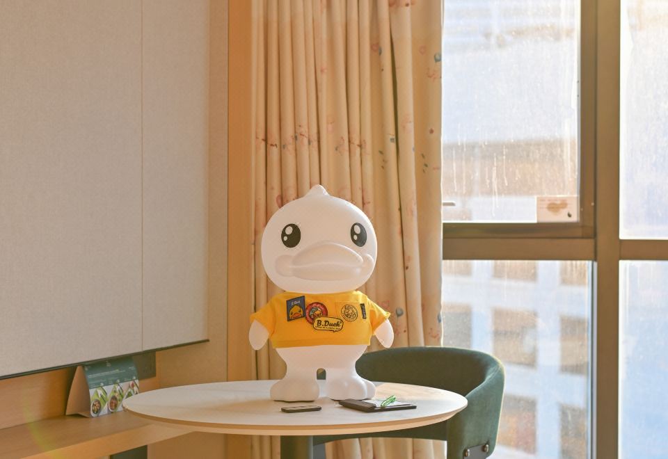 B Duck小黄鸭假日行政豪华主题房