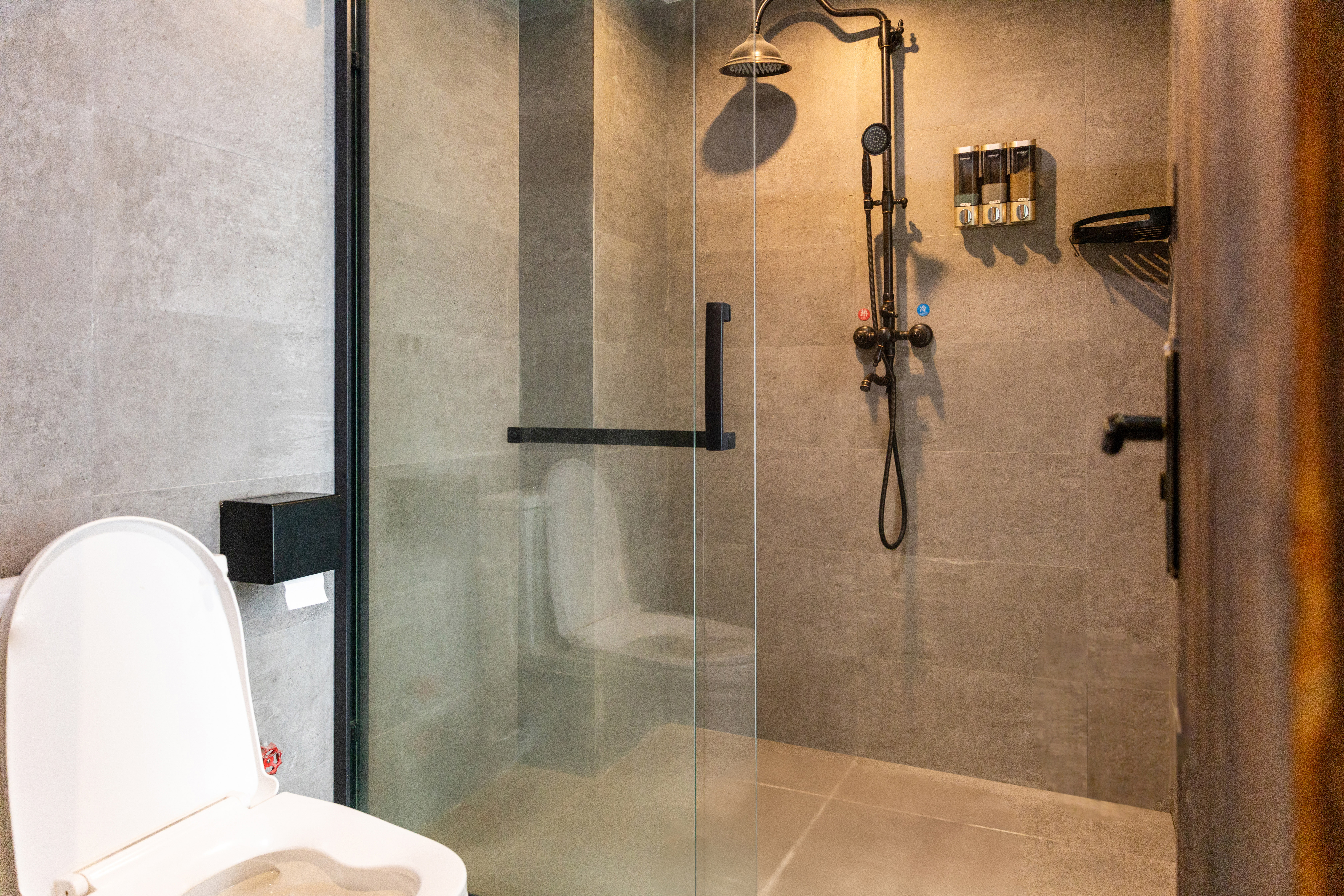 自在街景双床房【落地窗+休闲坐椅】