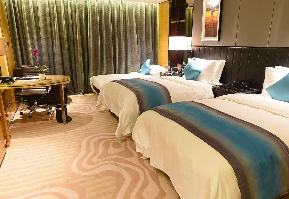 Tylfull Hotel BeijingDeluxe Standard Room（3beds）
