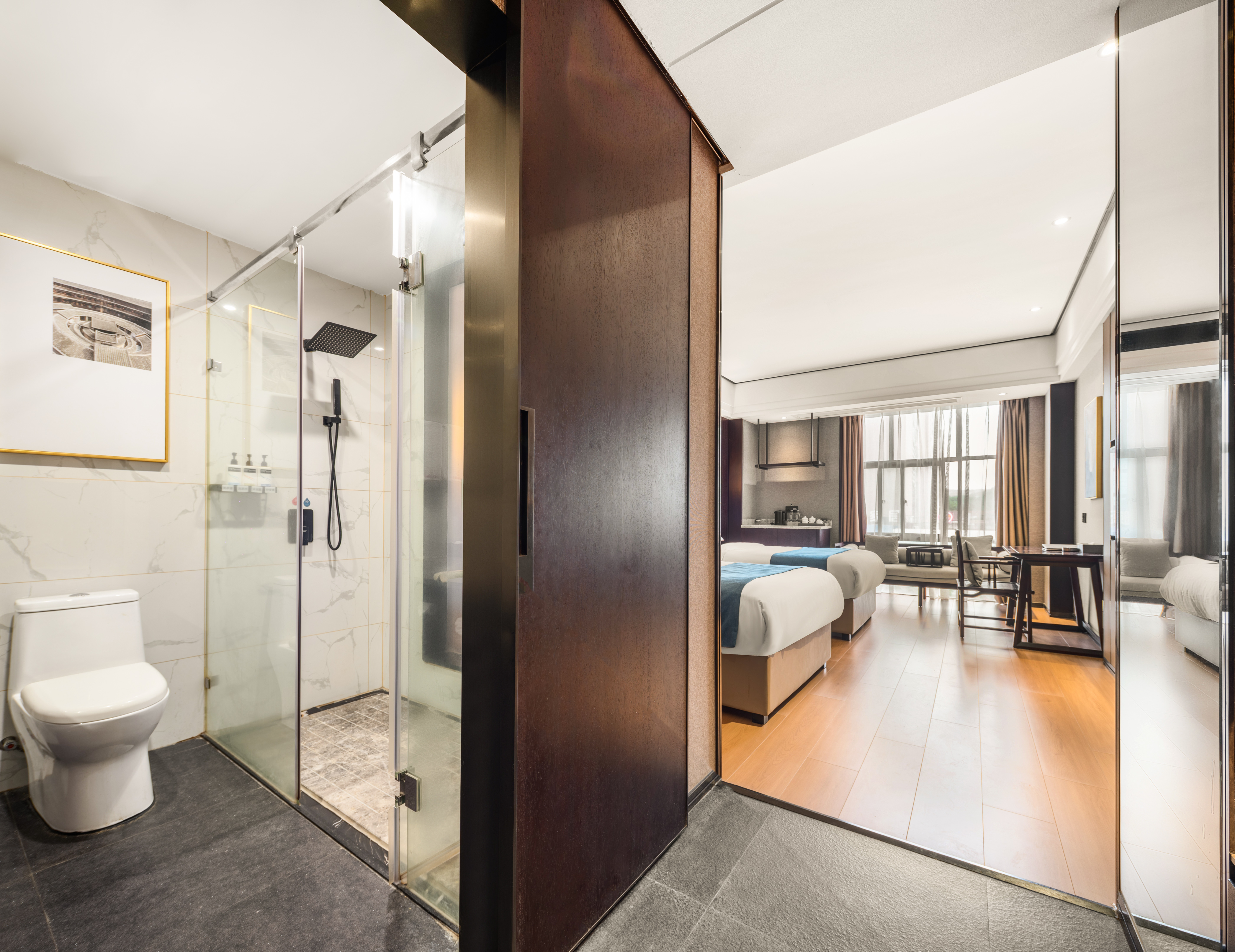 Huichang Moon Bay International Hotel (Huichang County Administrative Center Store)湾雅双床房（安心睡眠+落地窗）