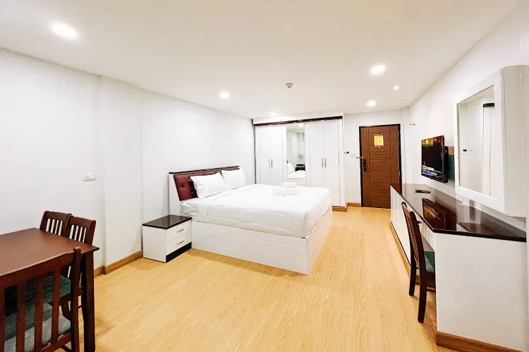 ห้องซูพีเรียร์ เตียงใหญ่ 1 เตียง