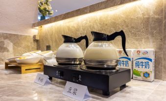 Hotels in Golmud Kunhai