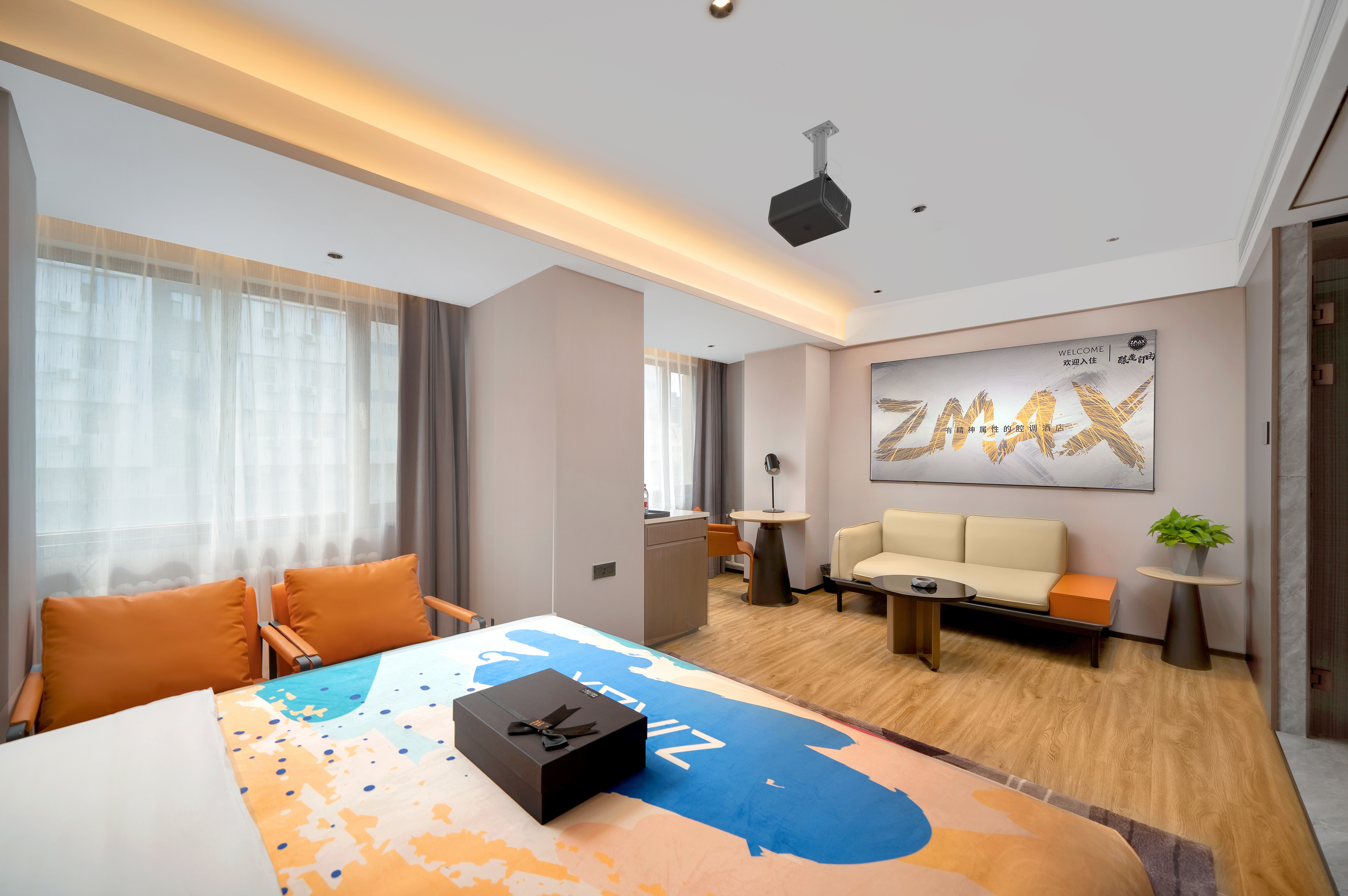 彩蛋房（智能語音操控）