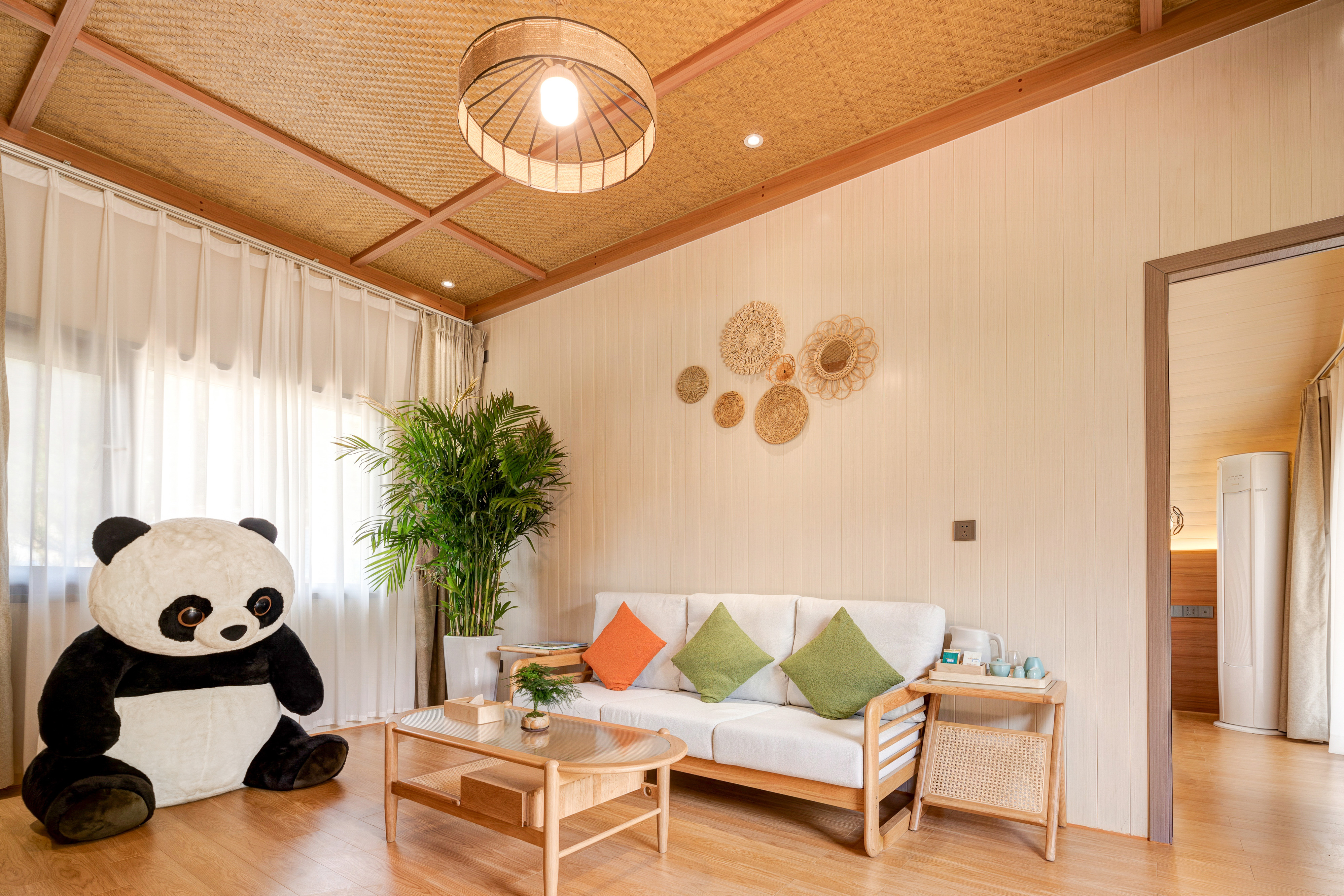 远山家庭大床房+小童玩具+智能系统