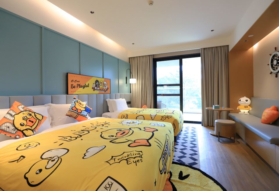 小黃鴨親子房（智能客控+MINI吧+天然乳膠枕）