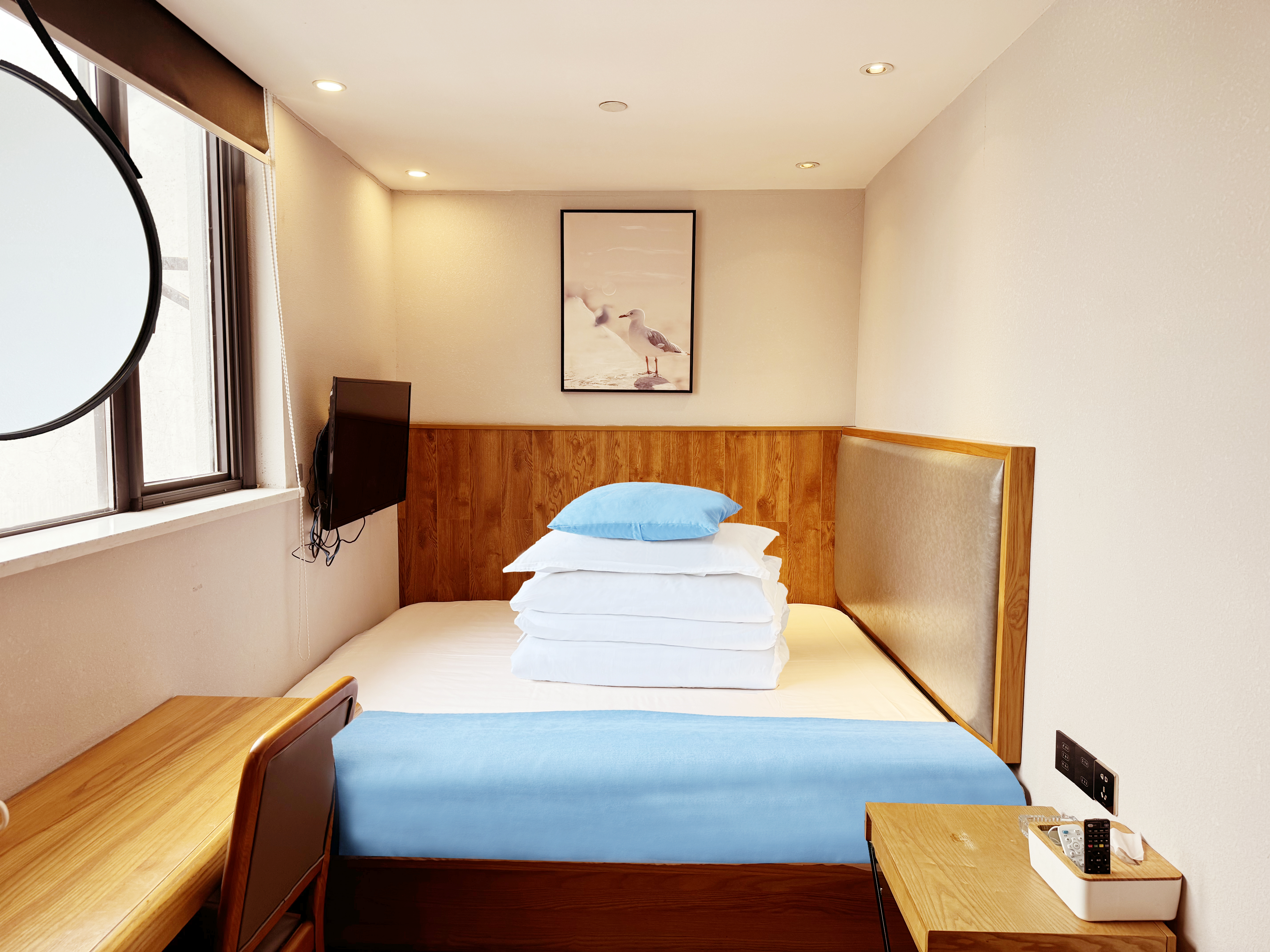 特价大床房（双塔景观+阿道夫洗护用品）